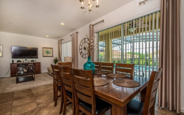 6-Bedroom Villa in Davenport 4164OD