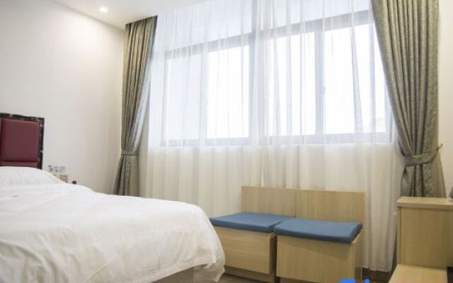 Heng 8 Chain Hotel (Tonglu Xuesheng Road)