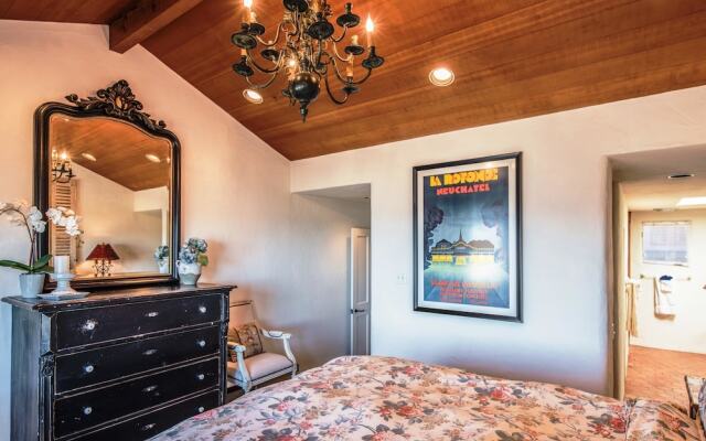 3263 Villa by the Sea