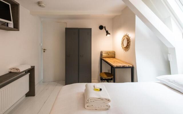 Two Rooms in City Centre