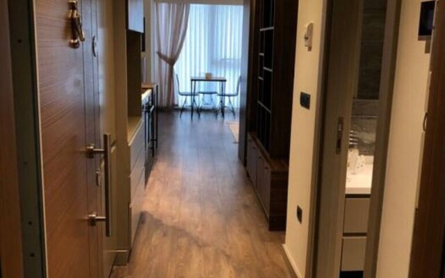 Modern Suite Apartment - Near Mall of Istanbul