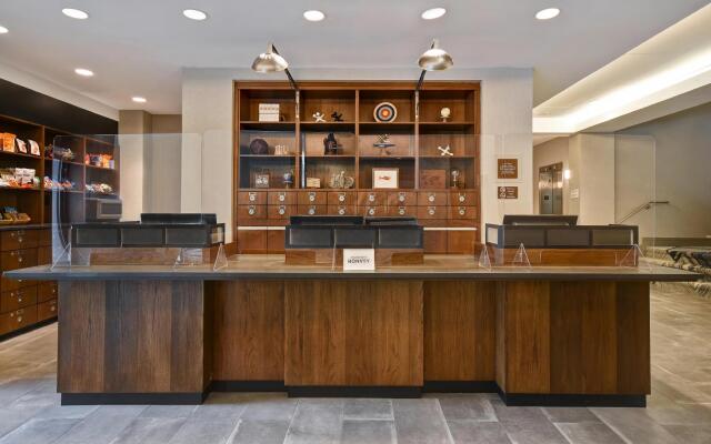 Four Points by Sheraton Boston Newton