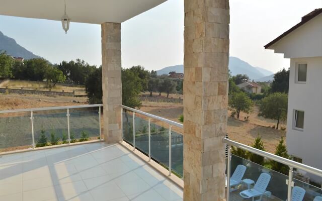 New Age Villa Toker