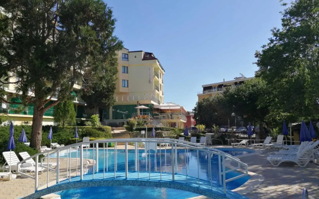 Hotel Silver - All Inclusive & Free Parking