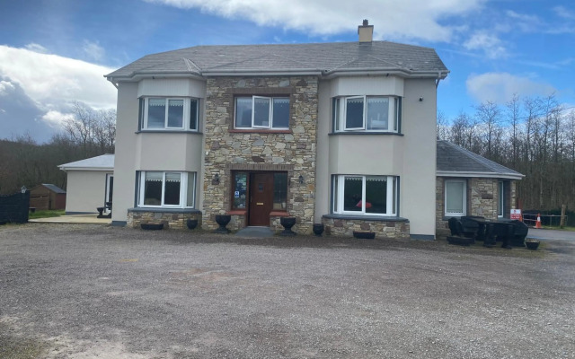 Douglasha House V93RX64