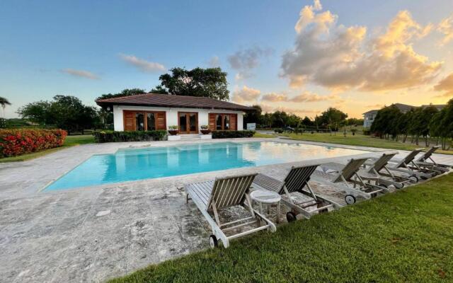 Luxury Apartment On The Golf Course - Punta Cana