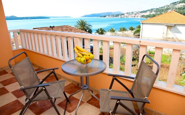 Kaja - right next to the beach