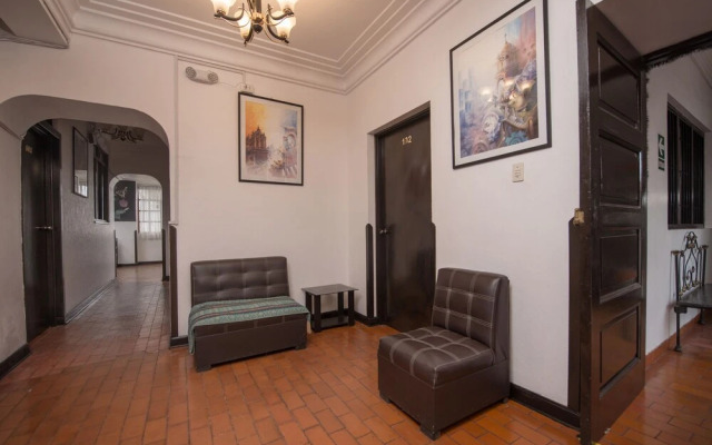 Hotel Santoyo Inn