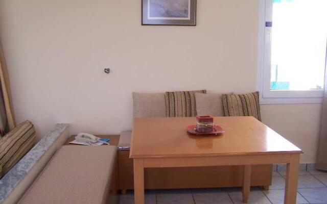 Sea Breeze Hotel Apartments Chios