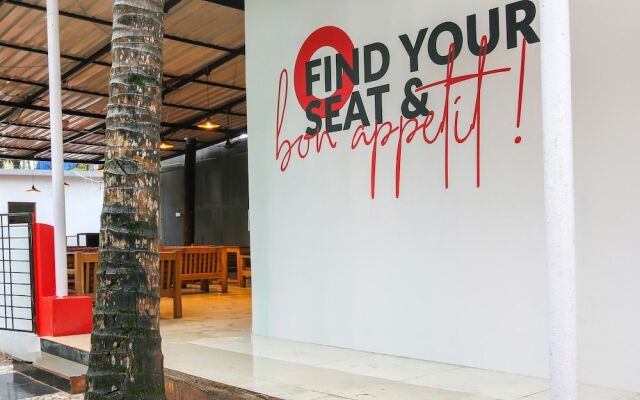 Oyo Flagship 267 Morjim Grand Inn