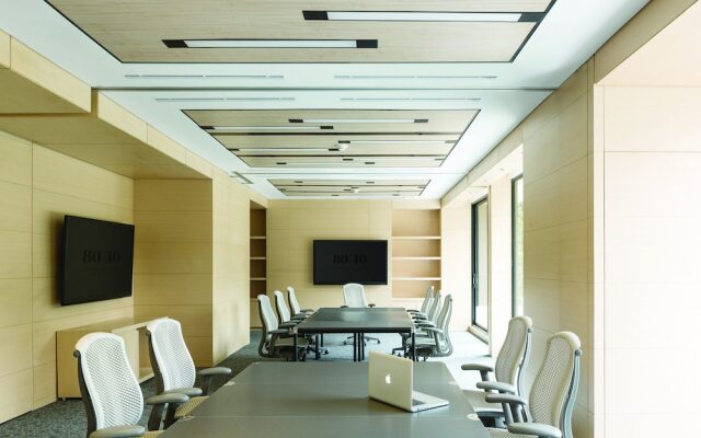 8010 Urban Living Luxury Home Experiences.