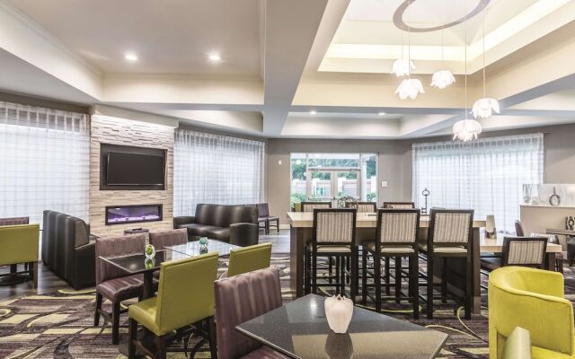 La Quinta Inn & Suites Atlanta Alpharetta