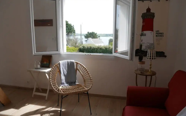 Holiday Home With sea Views, Roscanvel