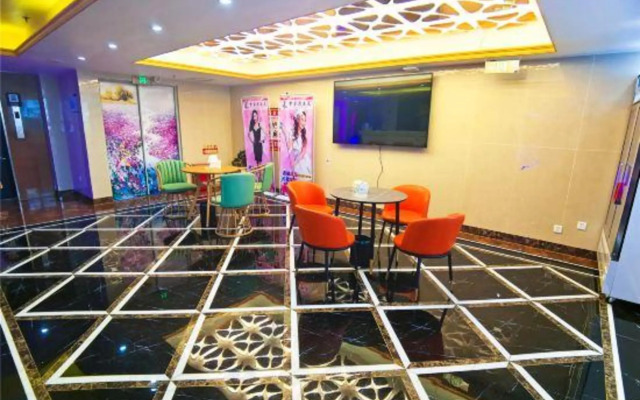 Yiyi Chain Hotel (Foshan Sanshui Plaza Branch)