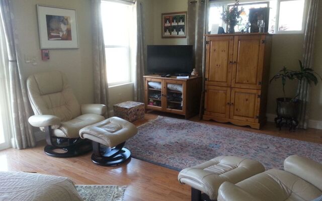 Yosemite Sierra View Bed & Breakfast