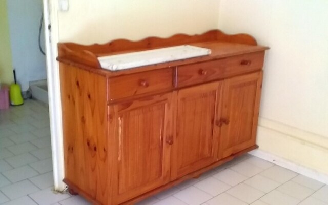Bungalow With one Bedroom in Capesterre-belle-eau, With Enclosed Garden and Wifi - 2 km From the Beach