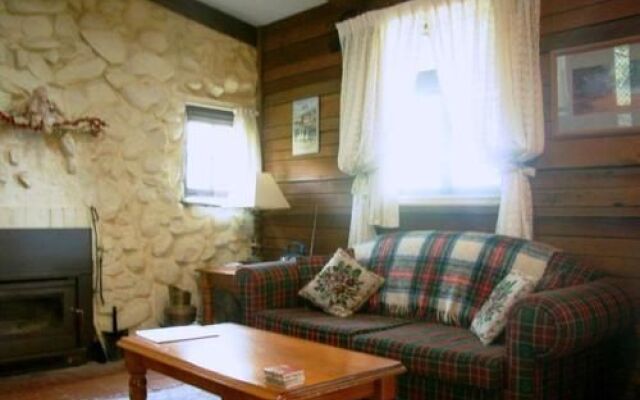 Giba Gunyah Country Cottages