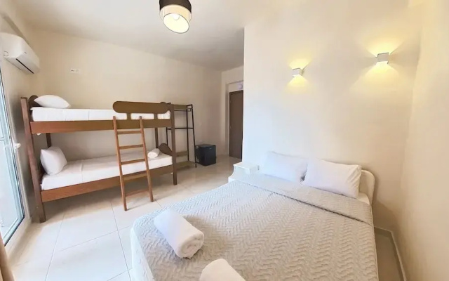 ZOI Girni – Seaside Hotel