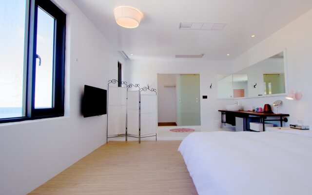 Whilom SeaShoreHotel