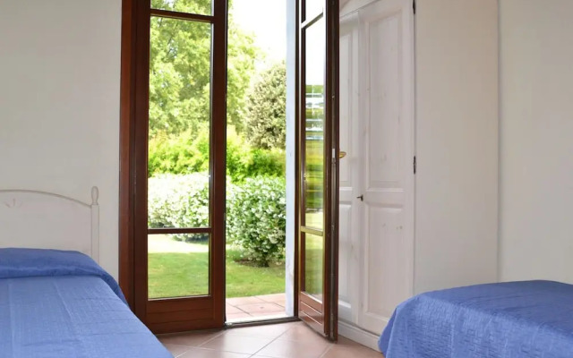 Nice Ground Floor Apartment Located near Peschiera