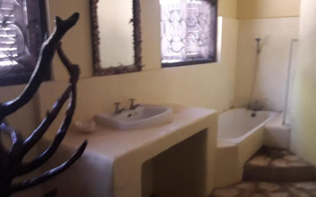 Kiloran Funzi House