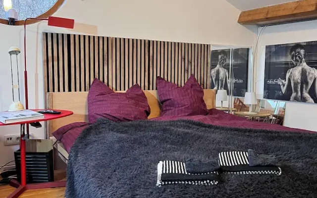 Charming Studio the Heart of the Forest