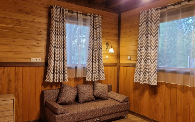 Дом В2 на базе отдыха Новинки Парк