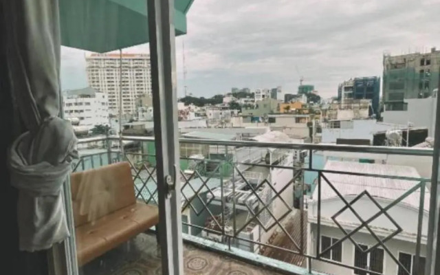NHÀ SAIGON | Rustic Style & Spacious Room L3