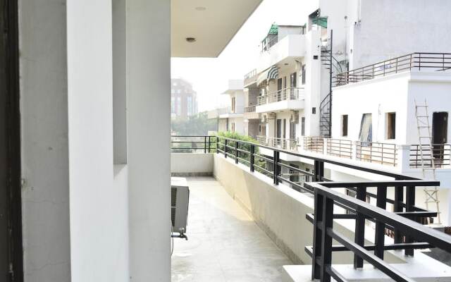OYO 2256 Hotel Excellency