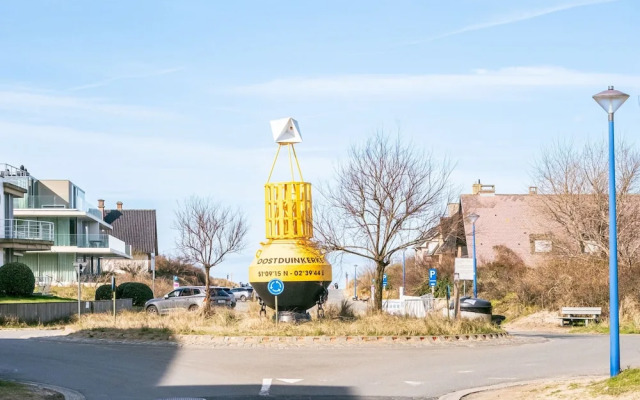 Gold 01 Within Walking Distance of the Beach