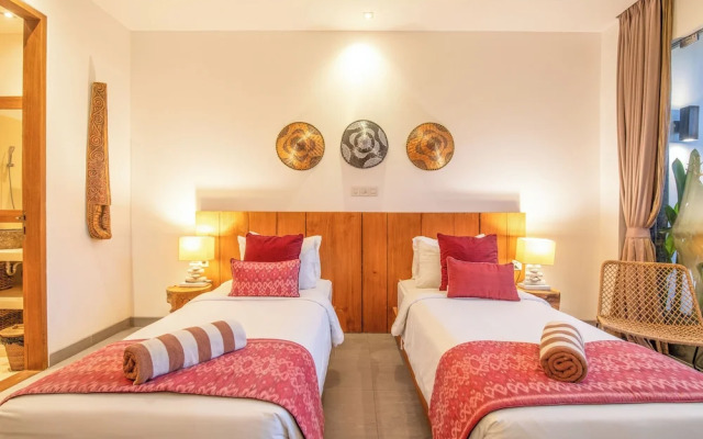 Luxury 4BR Haven, Steps to Canggu's Beach Elegance
