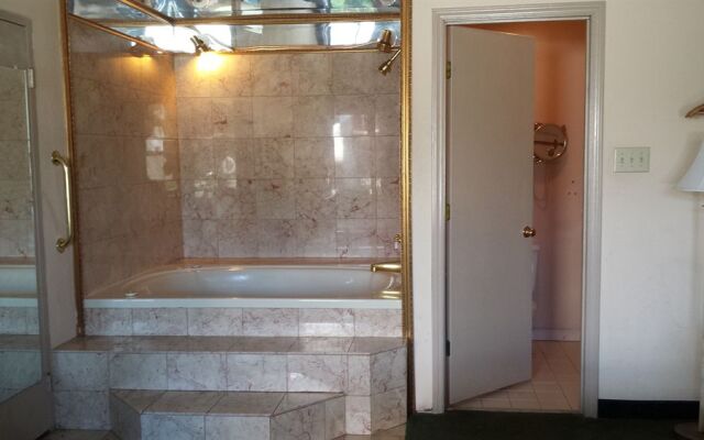 Country Hearth Inn & Suites Hotels