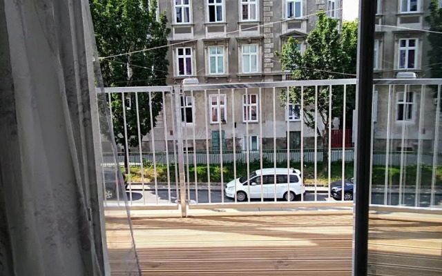 Spacious Apartment in Center with Terrace