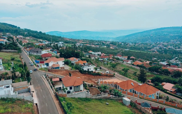 Rooftop View Apartments Rebero