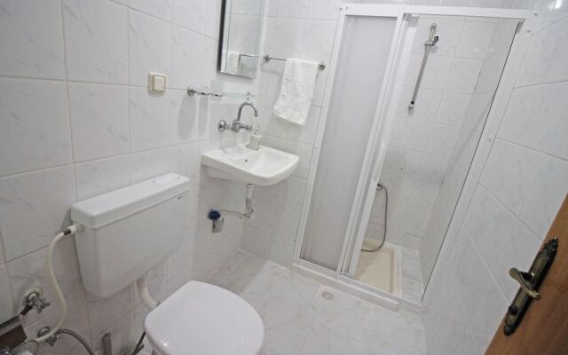 Bozcaada Akdeniz Pansiyon