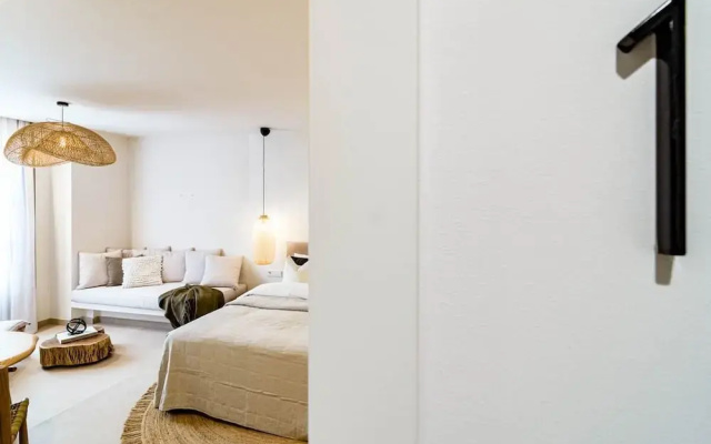 A1- Seaclub Suites by Roomservices