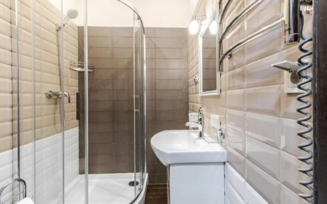 Opera House Apartment 2