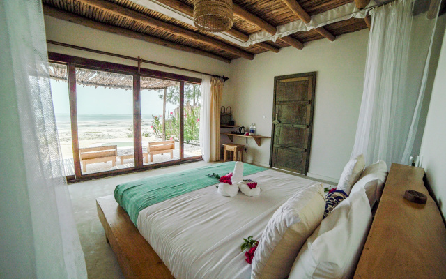 Zanbluu Beach Hotel
