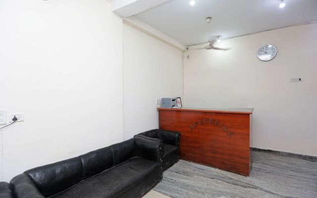 Gulshan Deluxe by OYO Rooms