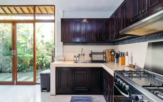 5Min WALK TO Beach - PRIVATE POOL MAHAYANA VILLA