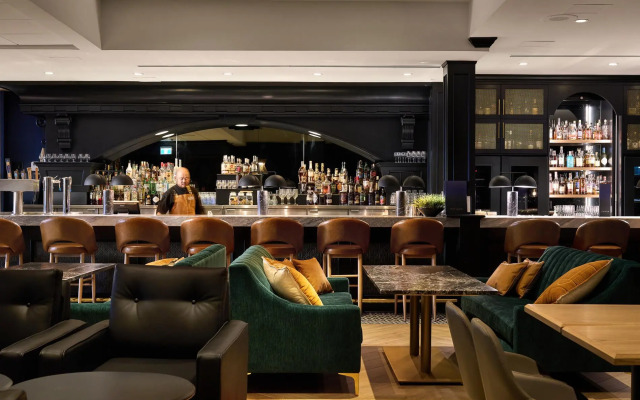 Hotel Grand Pacific