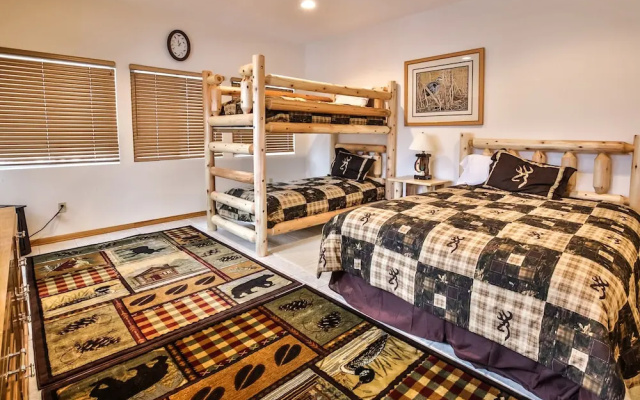 WhiteWoods Cove - 4 Br Home