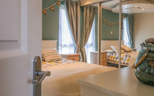 Owls Retreat, Lodge 11