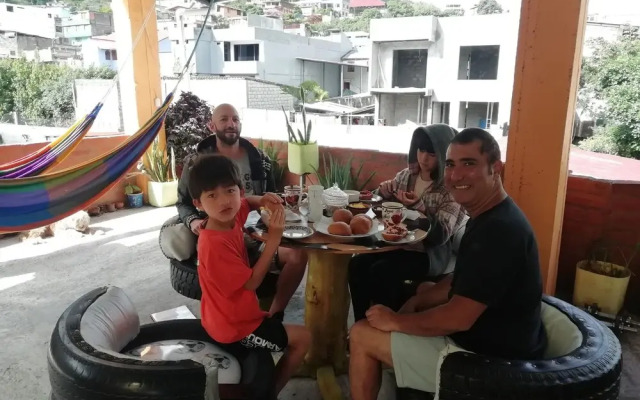 Hotel La Casa Amarilla City
