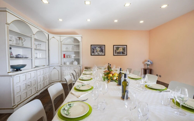 Villa Elia