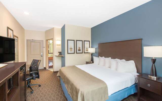 AmericInn by Wyndham Humboldt