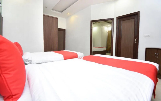OYO Flagship 29078 Hussainpura Hukam Singh Road