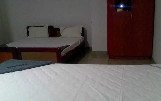 Hotel SR Residency