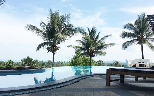 Grand Hill Residence