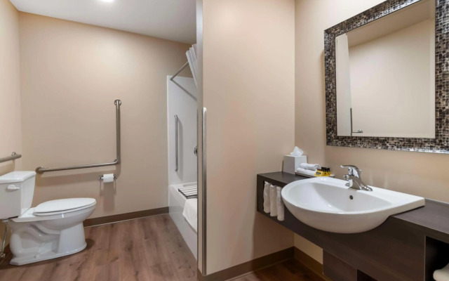 Villa Inn & Suites, SureStay Collection by Best Western